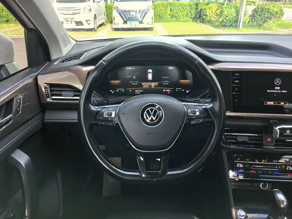 Volkswagen Tharu — миниатюра 14