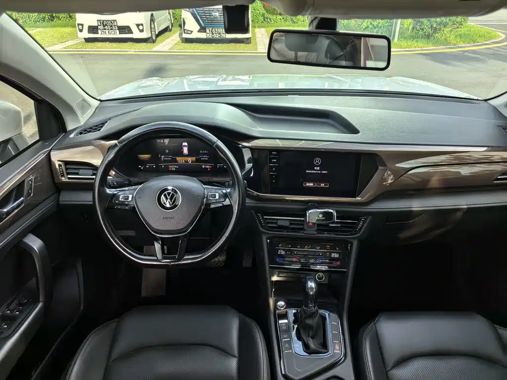 Volkswagen Tharu — миниатюра 16