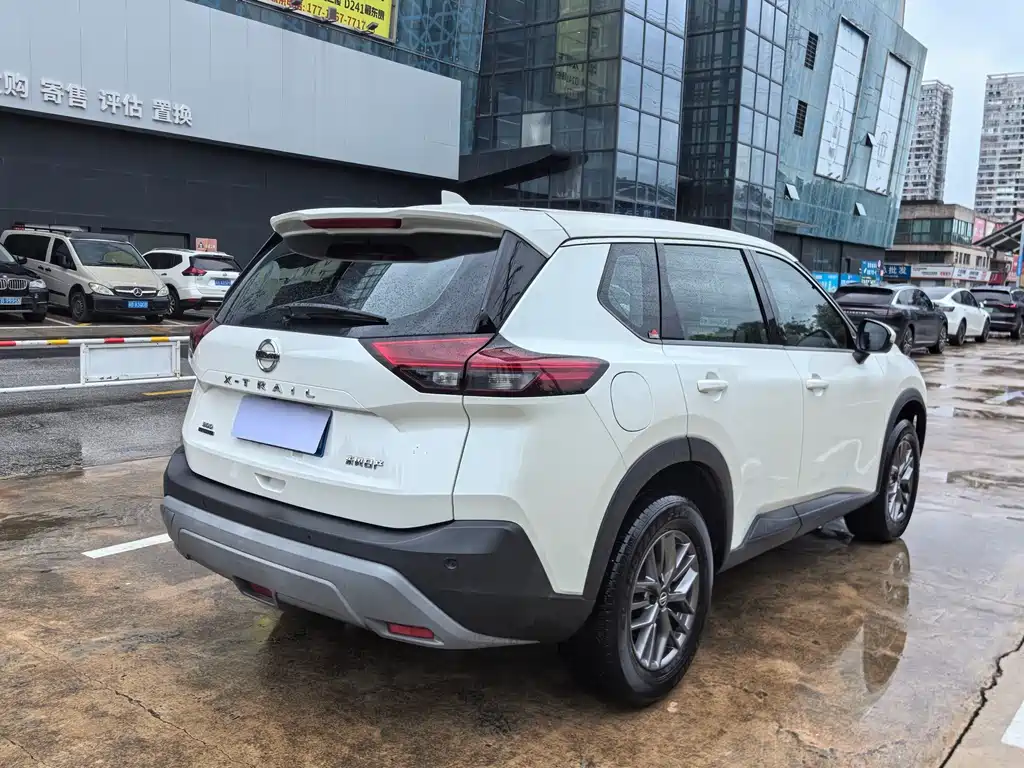 Nissan X-Trail — миниатюра 10