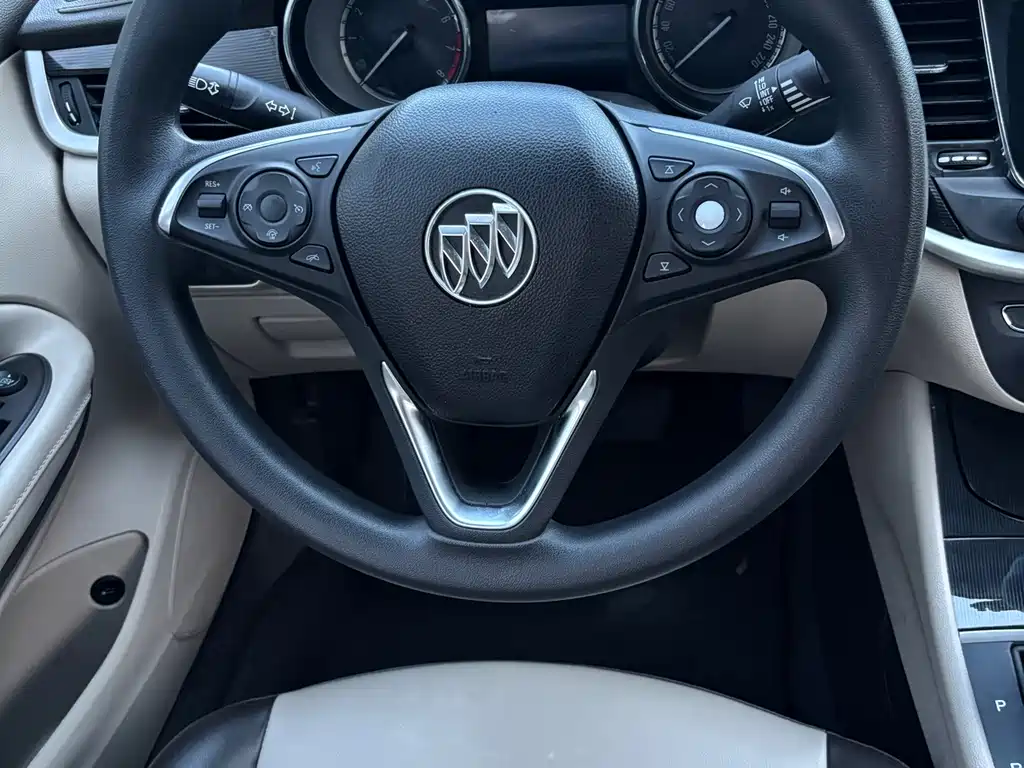 Buick Verano — миниатюра 11