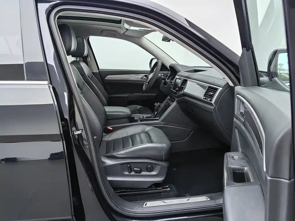 Volkswagen Teramont — миниатюра 23