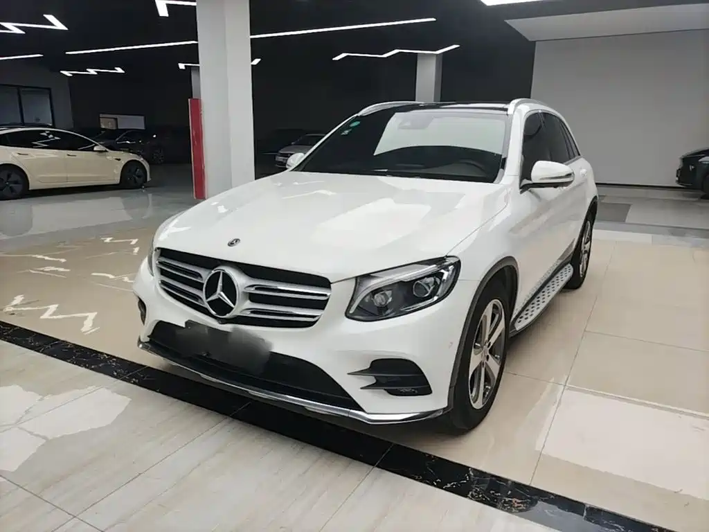 Mercedes-Benz GLC 2017 GLC 300 4MATIC Dynamic Type