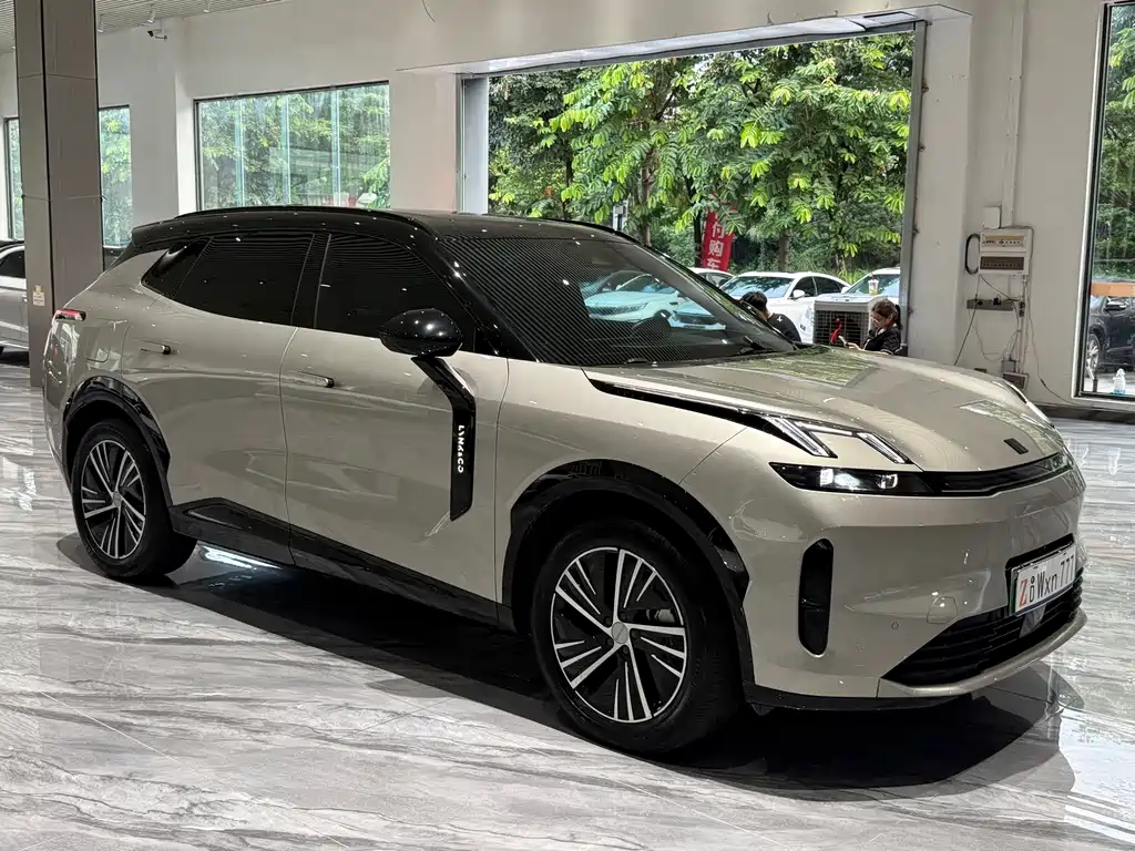Lynk & Co 08 EM-P — миниатюра 4