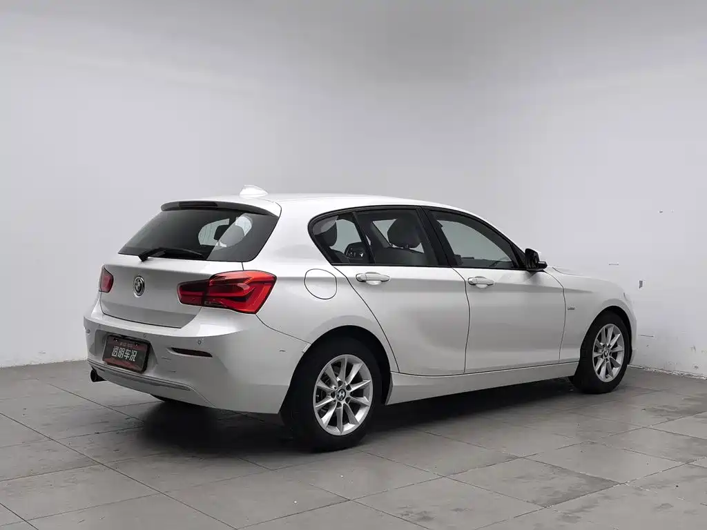 BMW 1 Series (Import) — миниатюра 2