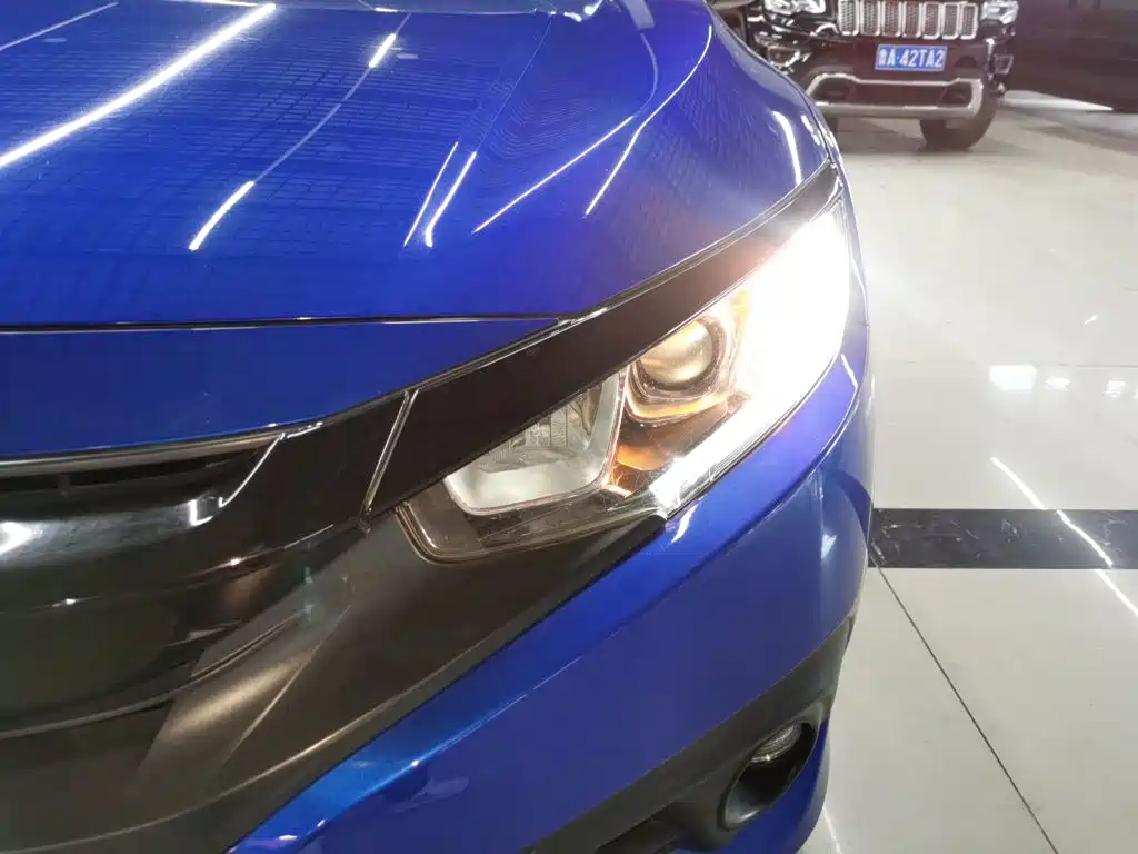 Honda Civic — миниатюра 24