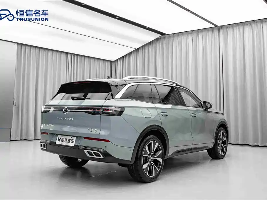 Volkswagen Tavendor 2023 380TSI R-Line
