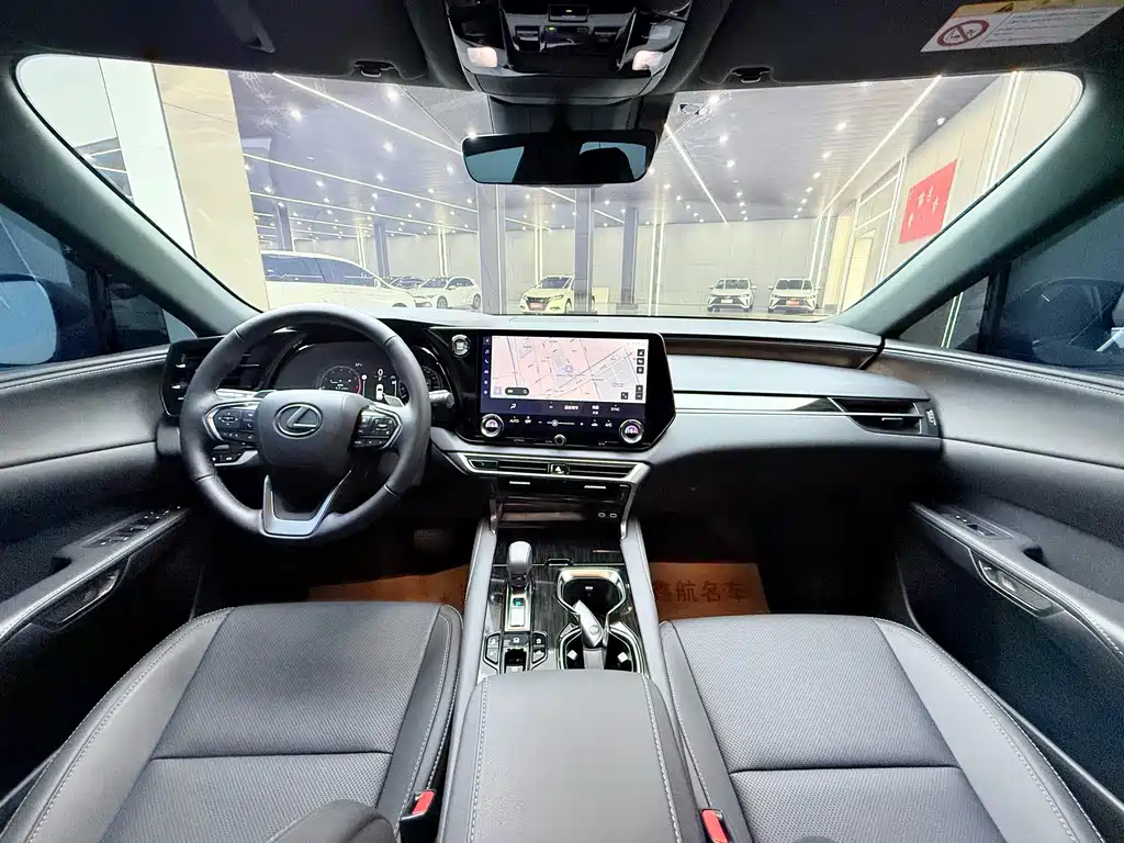 Lexus RX — миниатюра 12