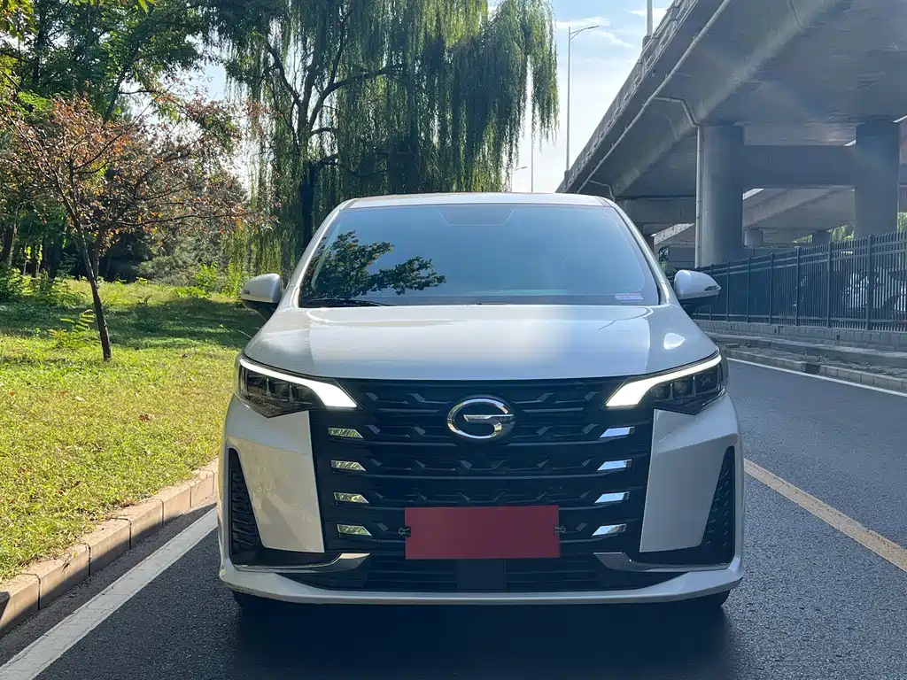 GAC Motor Trumpchi M6 — миниатюра 2