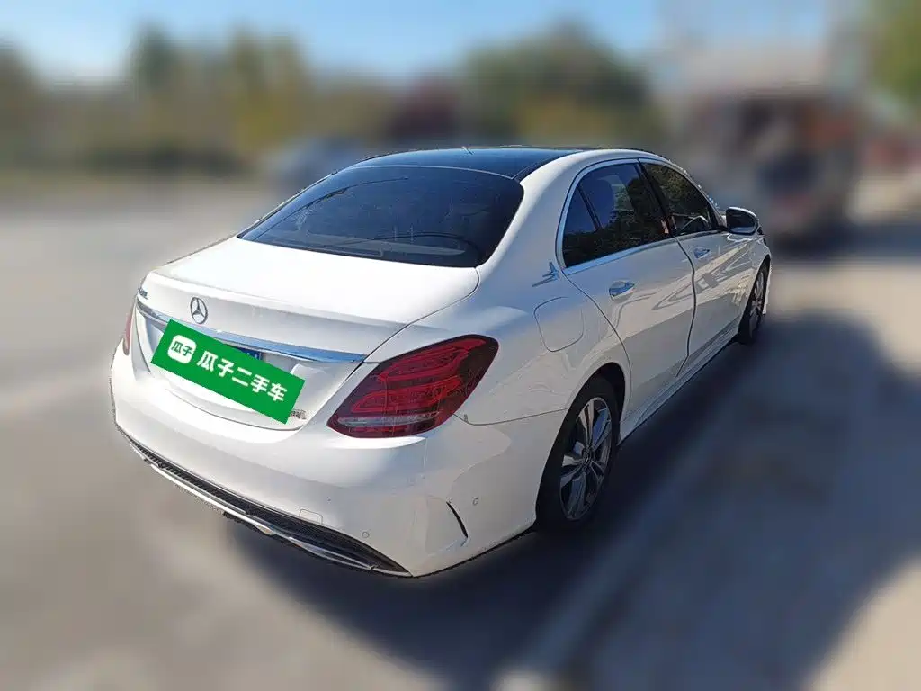 Mercedes-Benz C-Class — миниатюра 6
