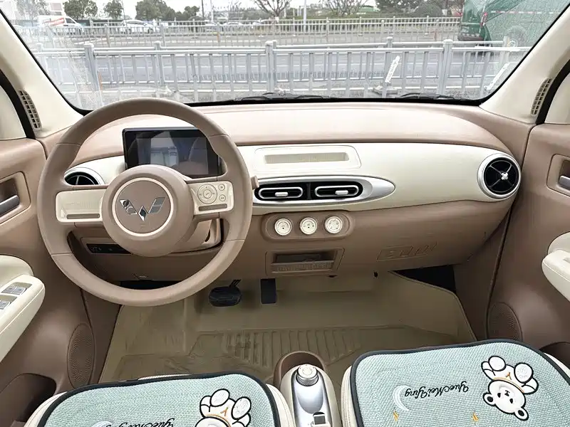 Wuling MINIEV — миниатюра 8