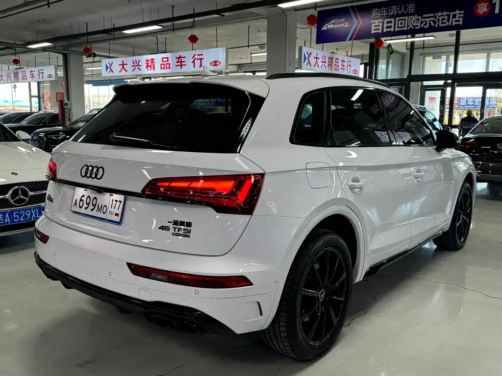 Audi Q5L — миниатюра 7