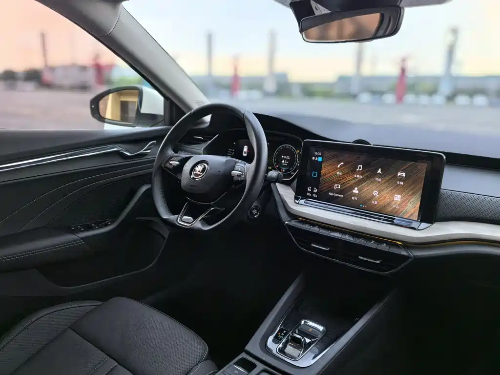 Skoda Octavia 2022 PRO TSI280