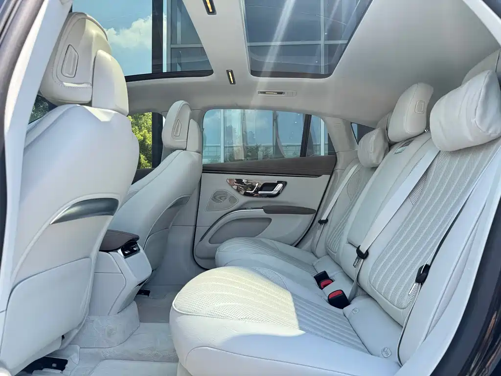 Mercedes-Benz EQS 2023 450+