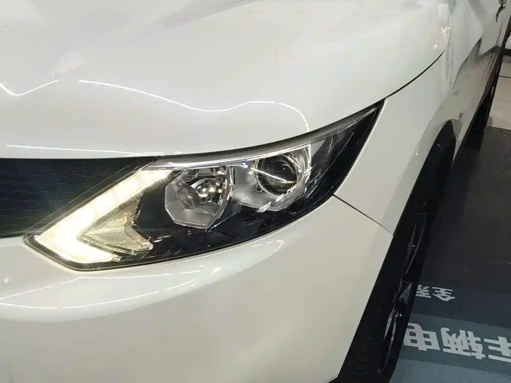Nissan Qashqai — миниатюра 24