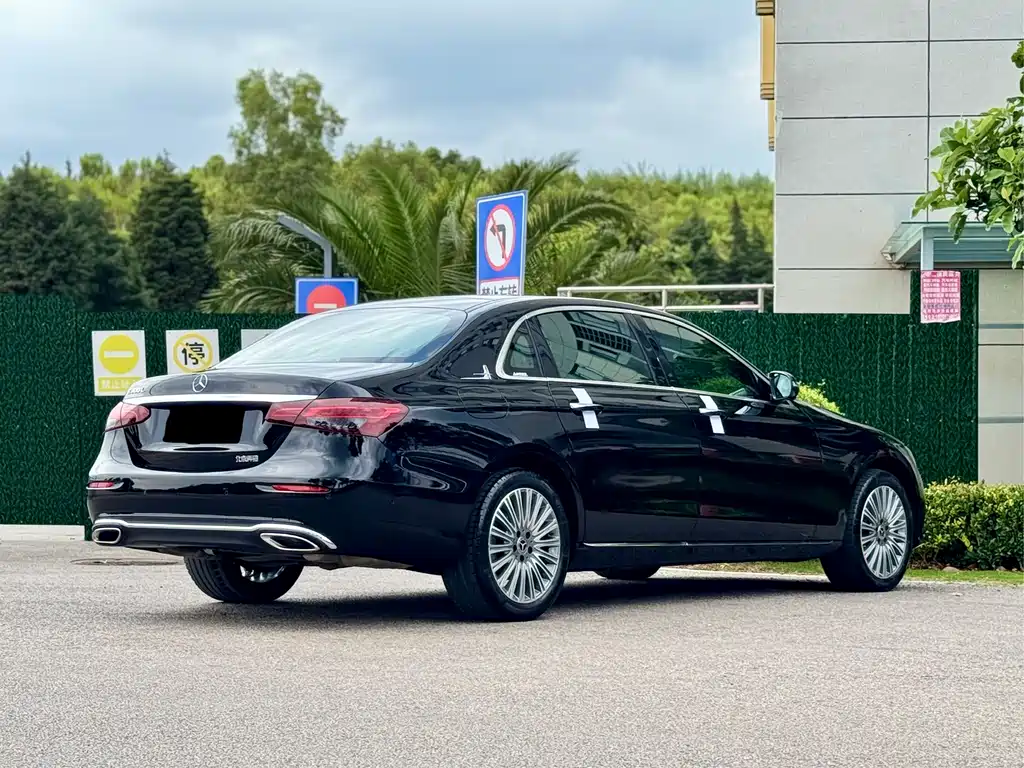 Mercedes-Benz E-Class E 2022 E 300 L Luxury
