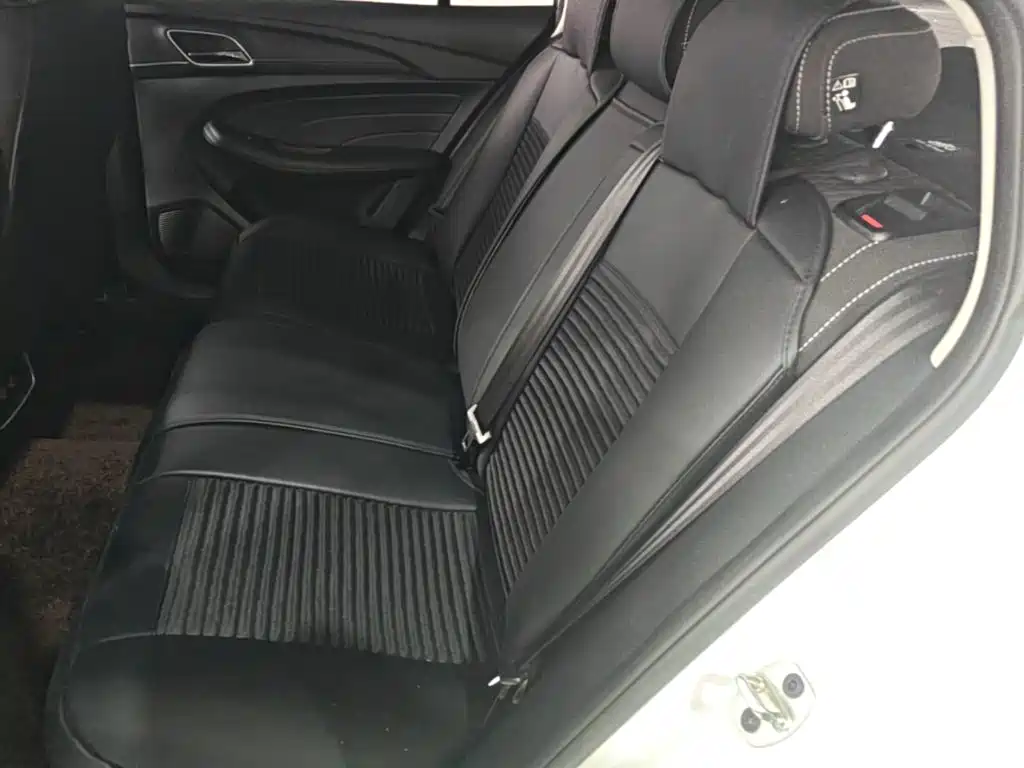 Roewe i5 — миниатюра 17