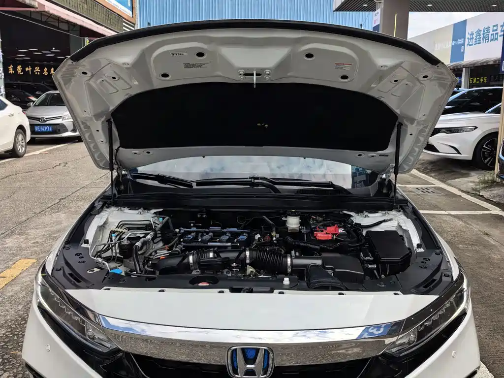 Honda Accord — миниатюра 14