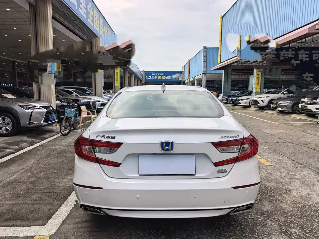 Honda Accord — миниатюра 12