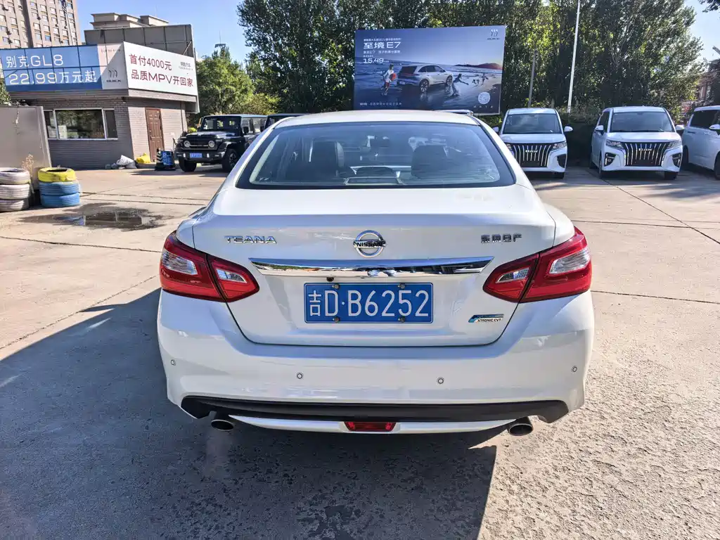 Nissan Teana — миниатюра 7