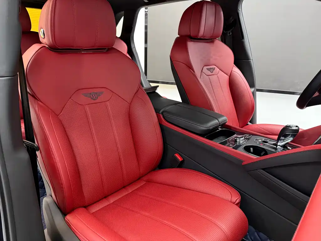 Bentley Bentayga 2023 4.0T V8