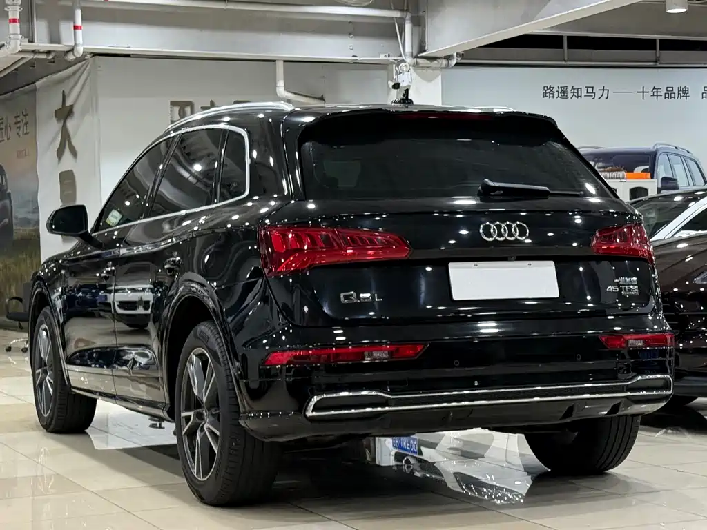 Audi Q5L — миниатюра 14