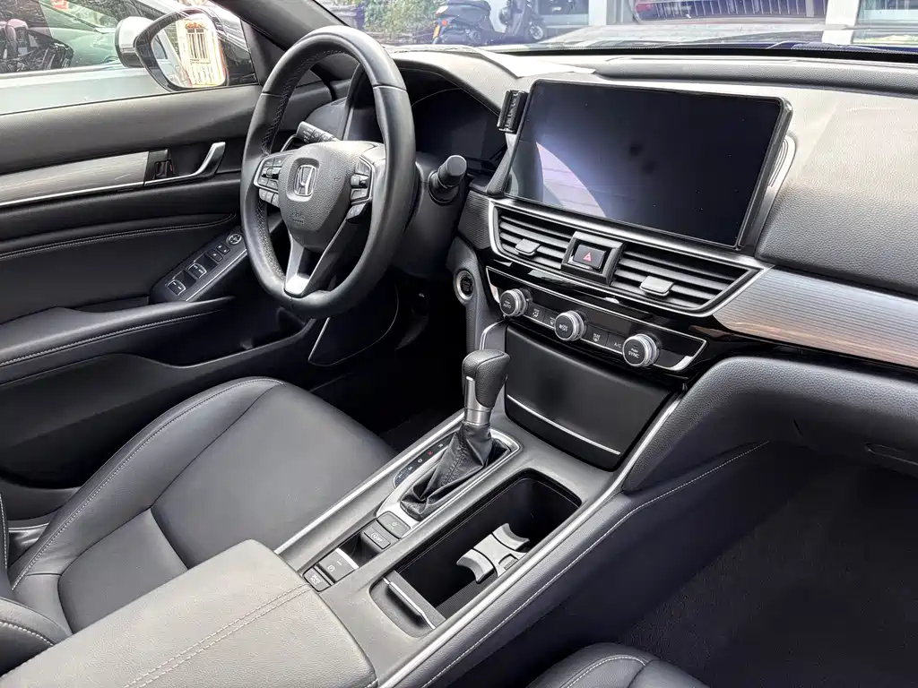 Honda Inspire — миниатюра 12
