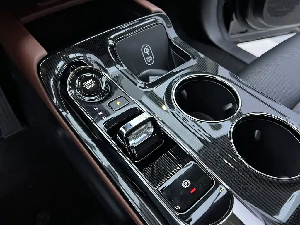 GAC TRUMPCHI E8 NEW ENERGY