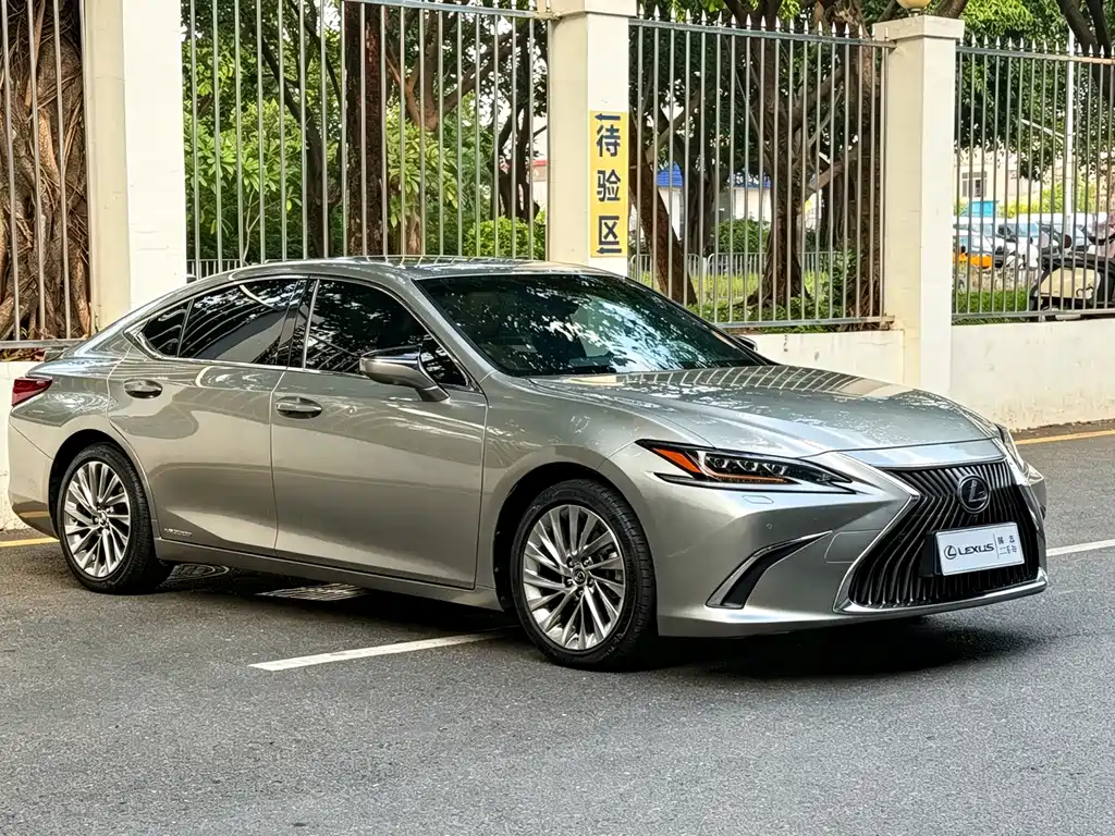 Lexus ES — миниатюра 3