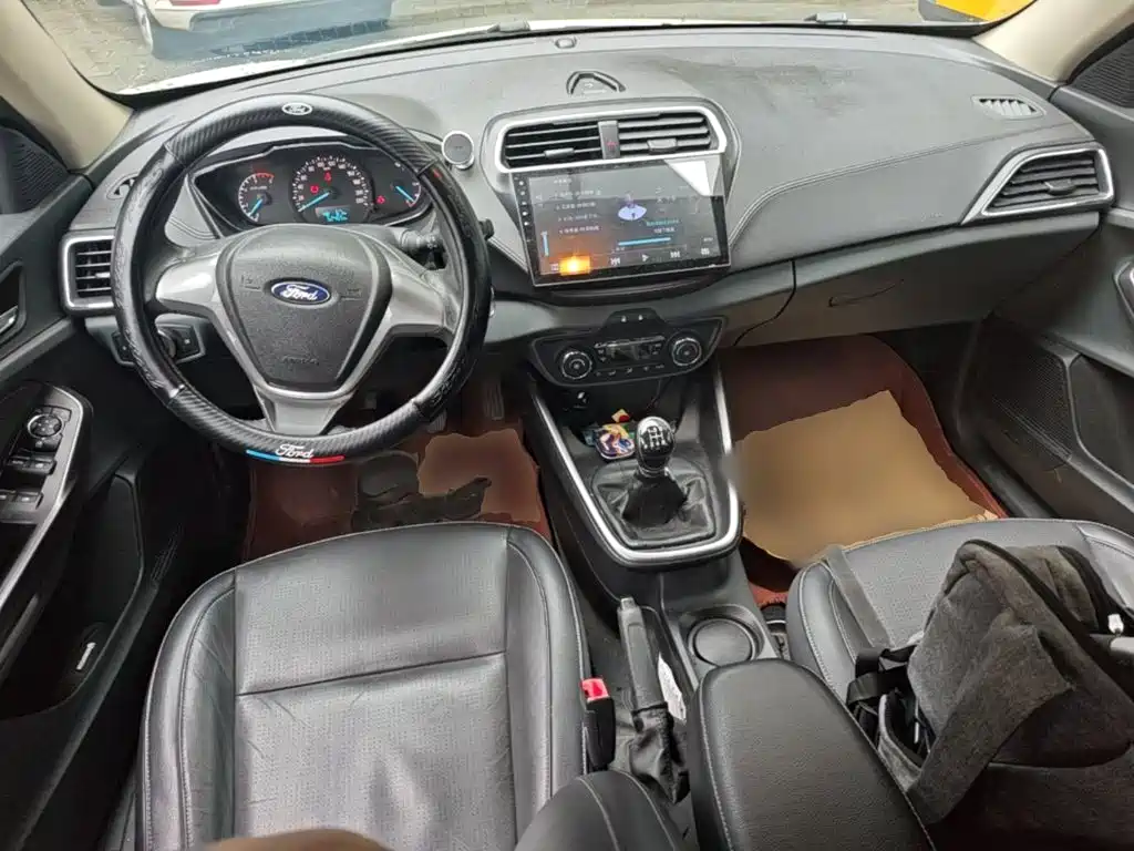 Ford Escort — миниатюра 10