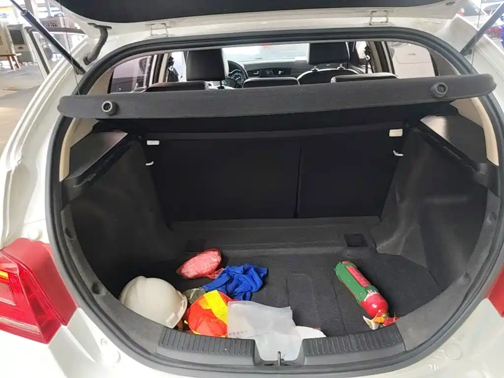 Geely Emgrand — миниатюра 19