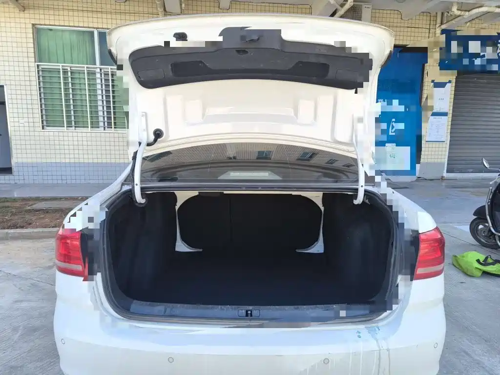 Volkswagen Lavida — миниатюра 15