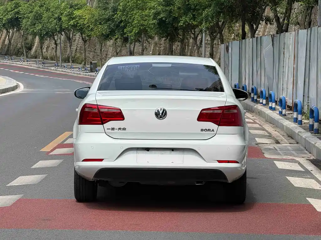 Volkswagen Bora — миниатюра 9