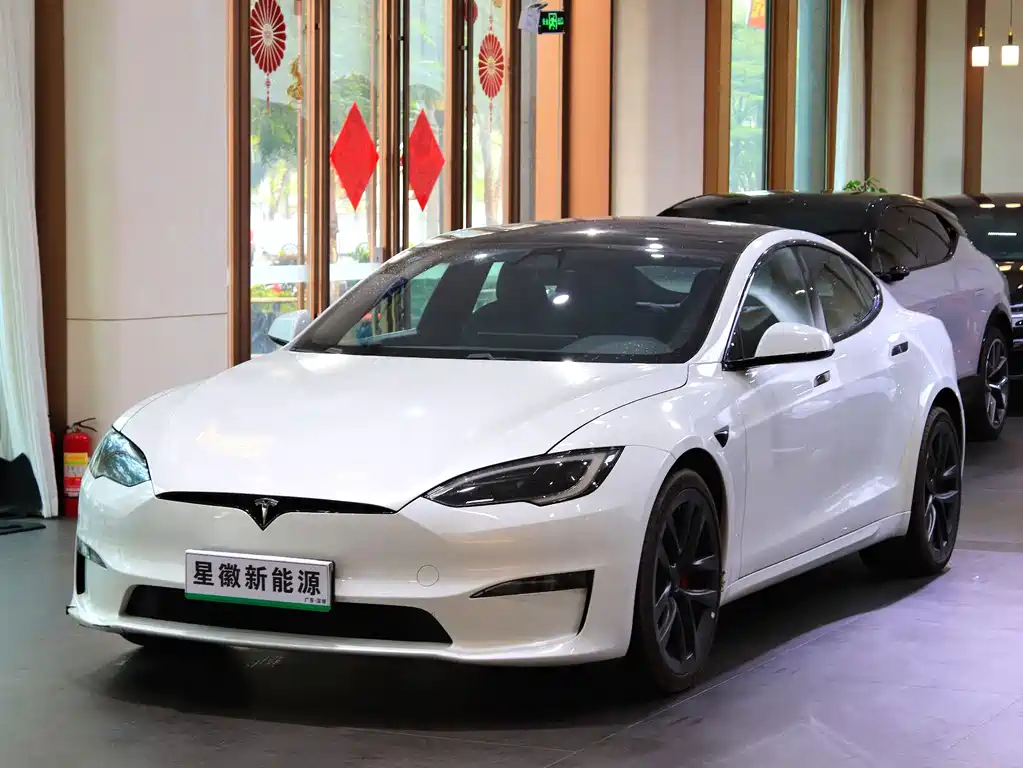 Tesla Model S 2023