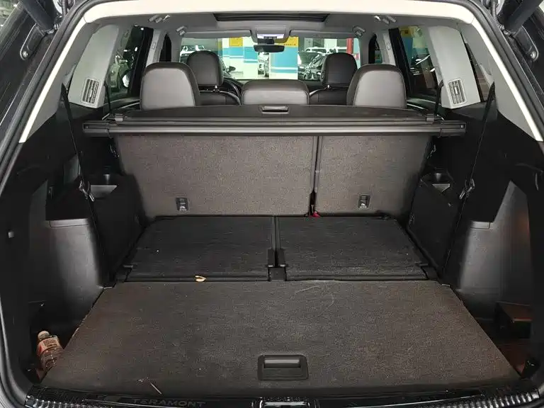 Volkswagen Teramont — миниатюра 5