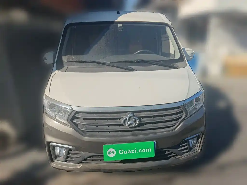 CHANGAN CROSS STAR V7