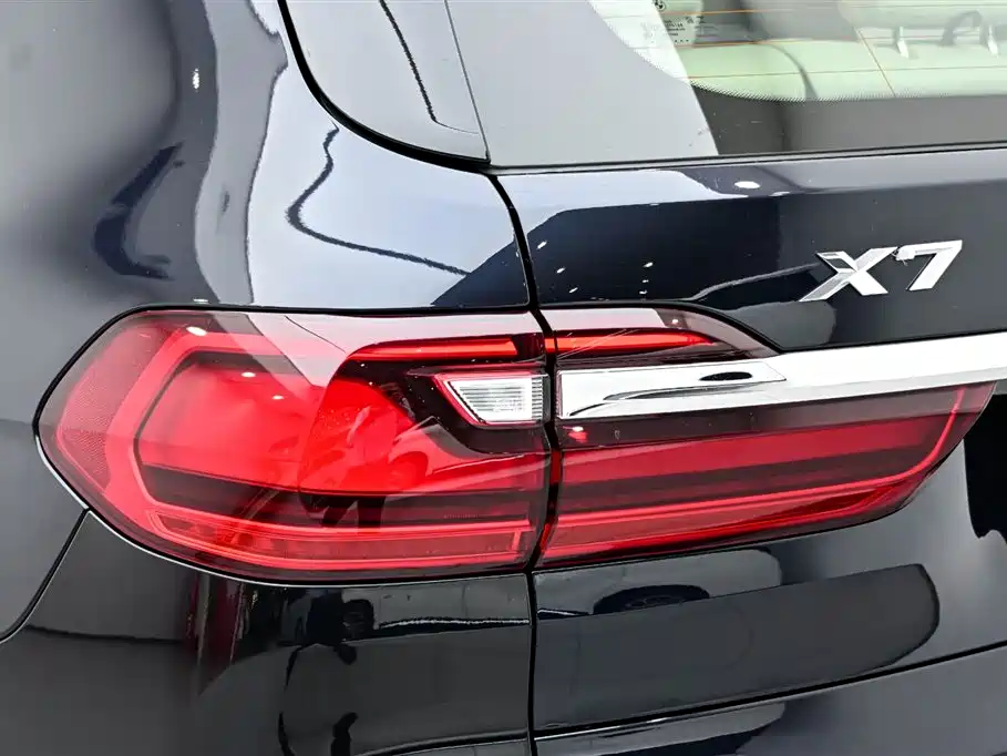 BMW X7 2022 xDrive40i Premium M Sport