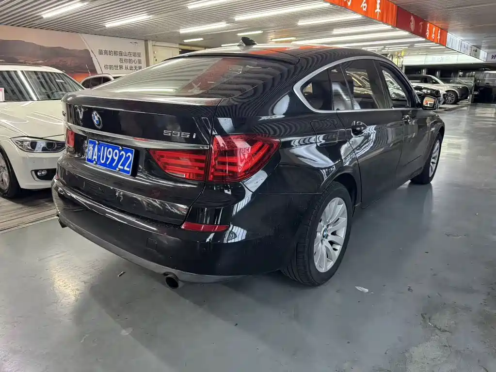 BMW 5 Series GT — миниатюра 7