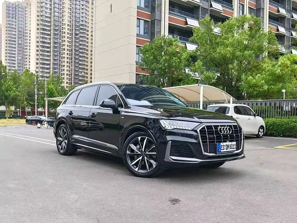 Audi Q7 2021 55 TFSI quattro S line Sport