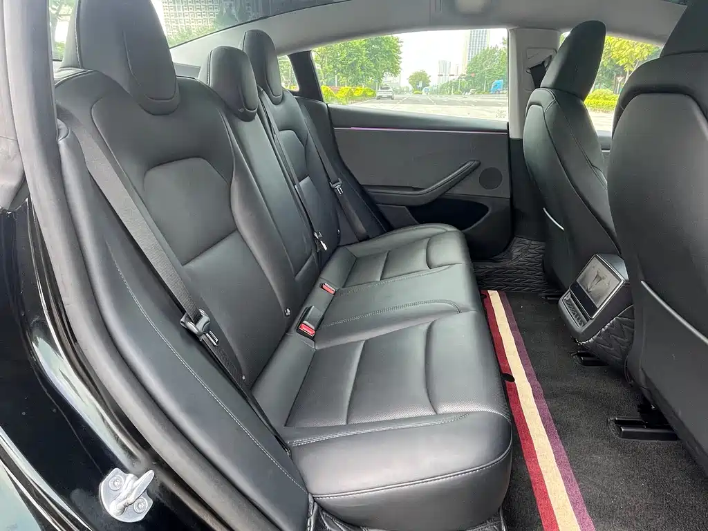 Tesla Model 3 — миниатюра 11
