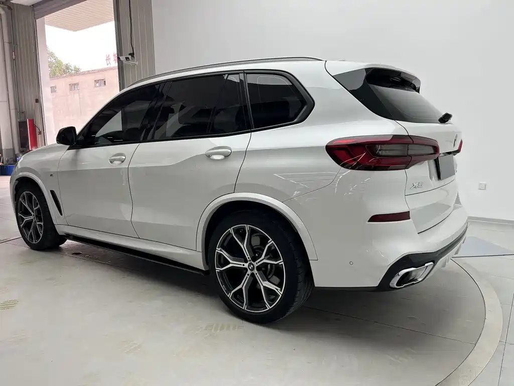 BMW X5 (Import) — миниатюра 5