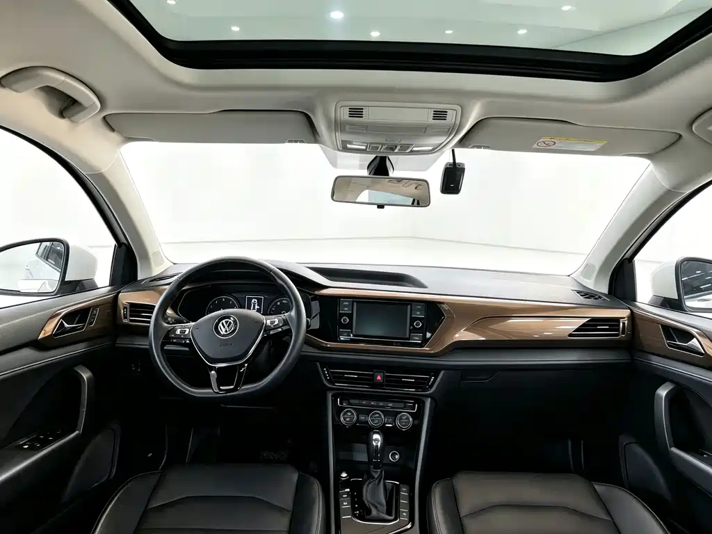 Volkswagen Tharu — миниатюра 6