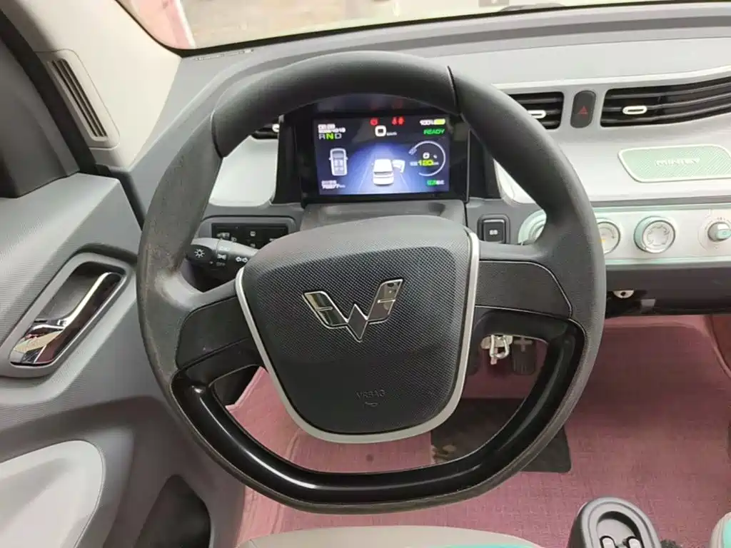 Wuling MINIEV — миниатюра 11