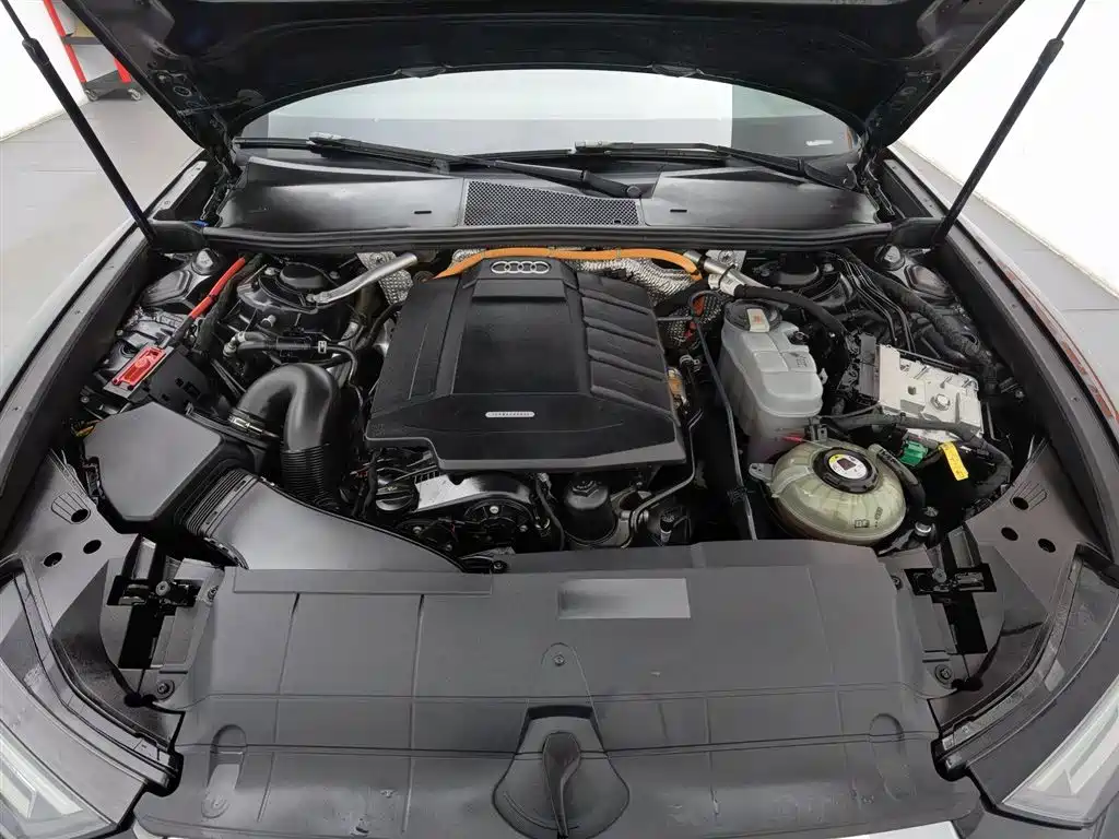 AUDI A6L NEW ENERGY