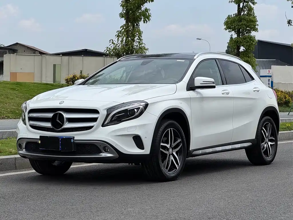Mercedes-Benz GLA 2016