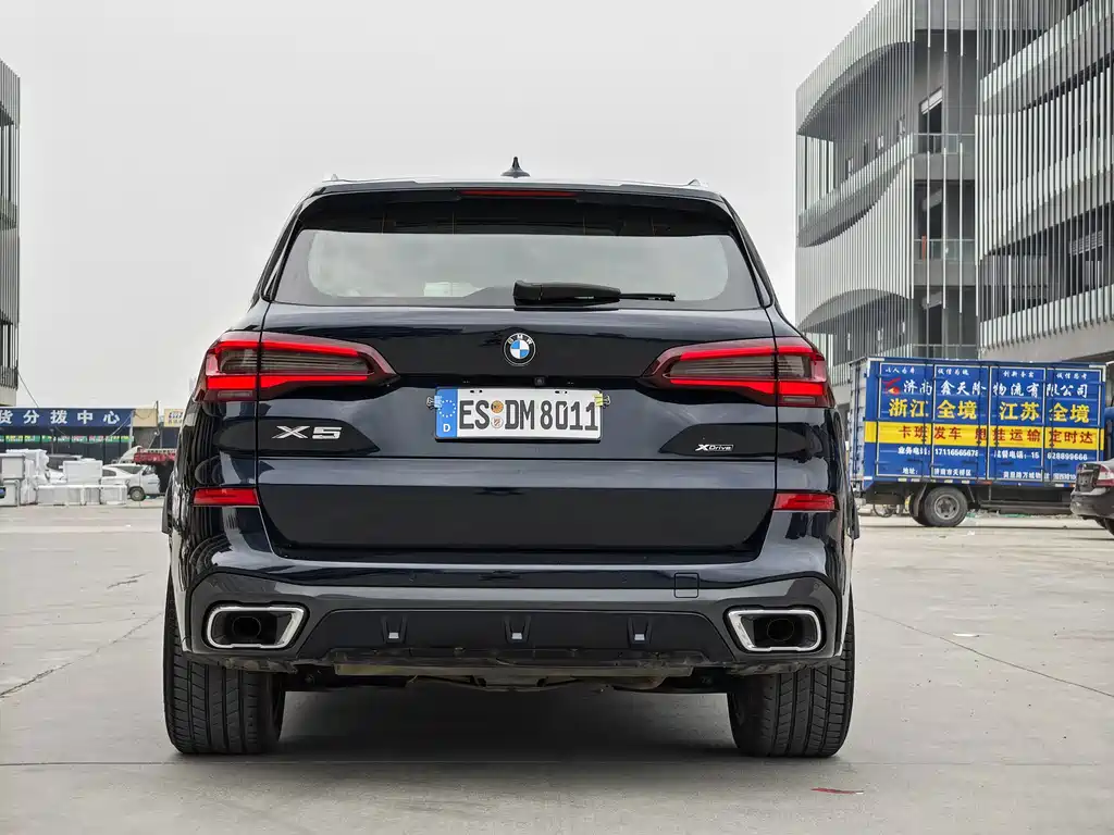 BMW X5 (Import) — миниатюра 14