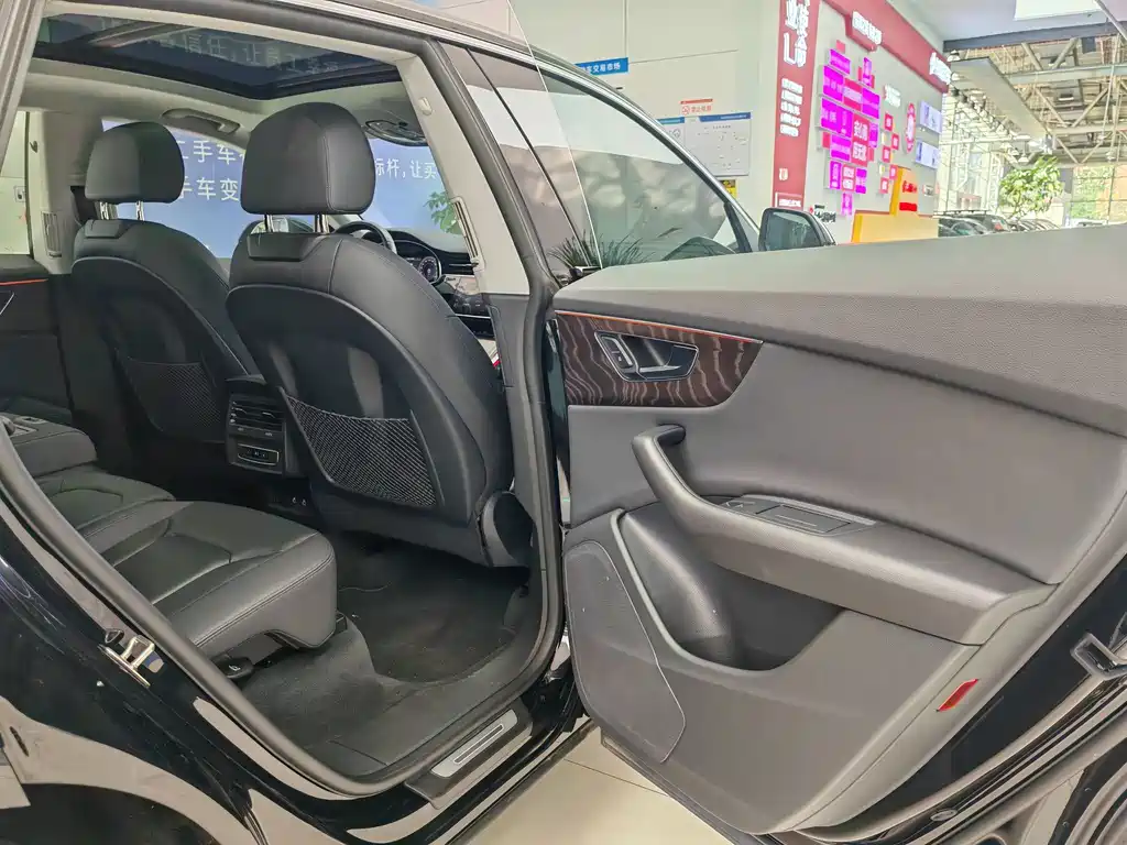 Audi Q8 — миниатюра 16