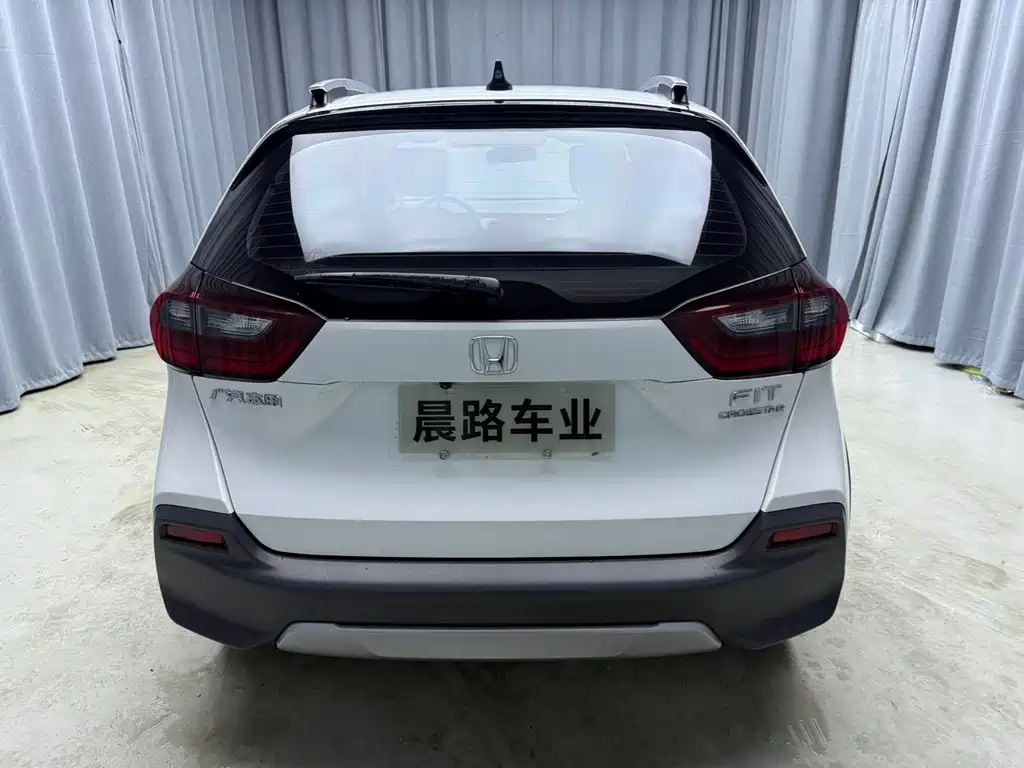 Honda Fit — миниатюра 5
