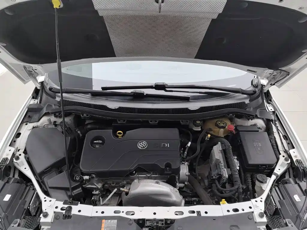 Buick Verano — миниатюра 6