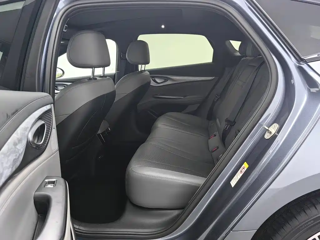 BYD Seal — миниатюра 15