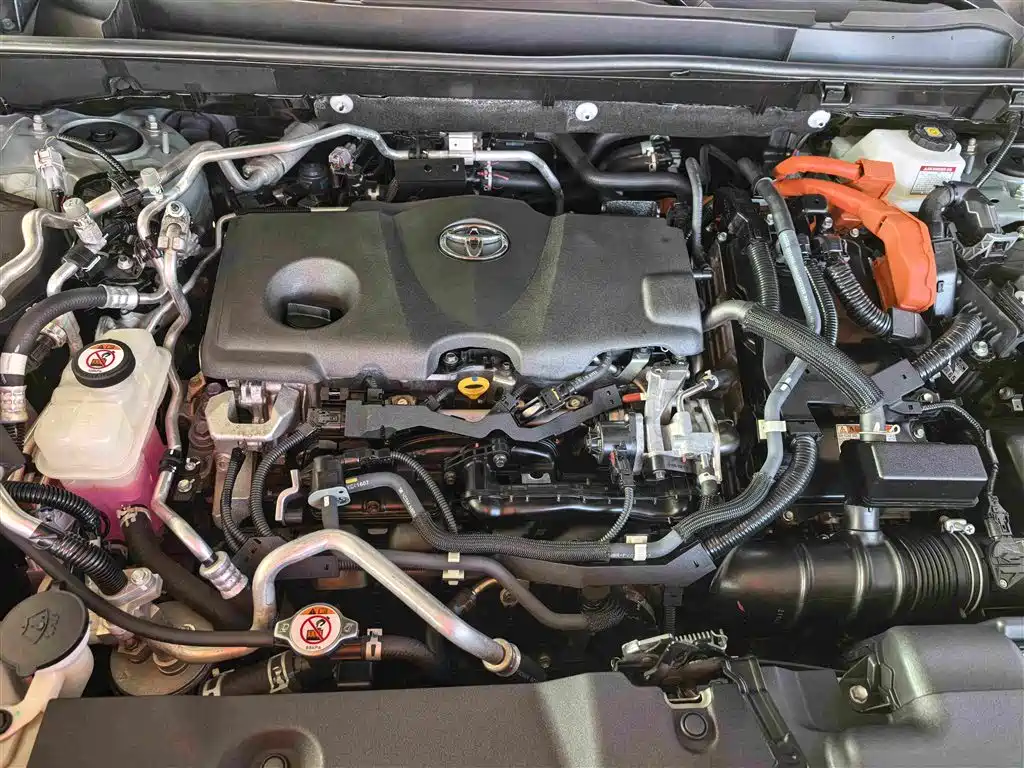 Toyota RAV4 Prime — миниатюра 9